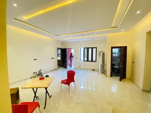 3bdrm Apartment in Shomolu / Shomolu for sale