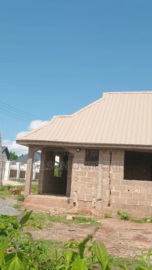 7bdrm Room & Parlour in Abeokuta North for sale