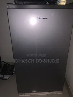 Hisense Fridge 100l