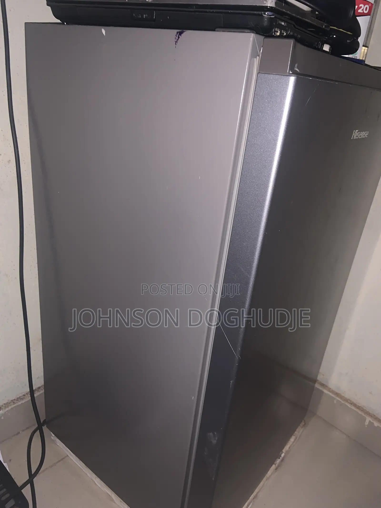 Hisense Fridge 100l