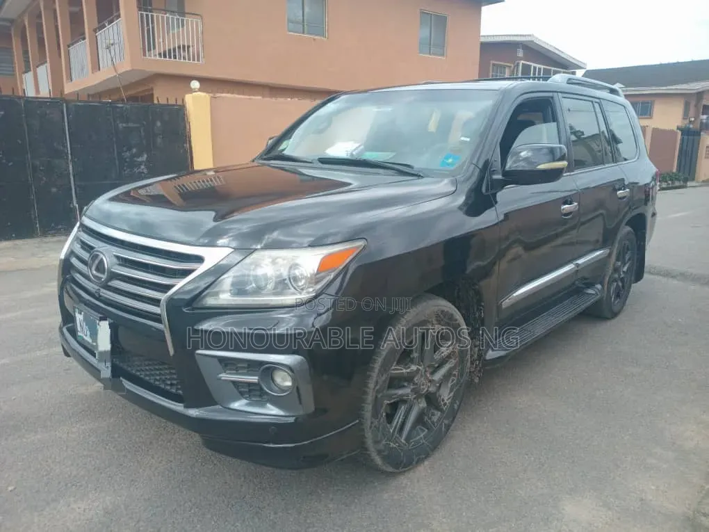 Lexus LX 570 AWD 2014 Black