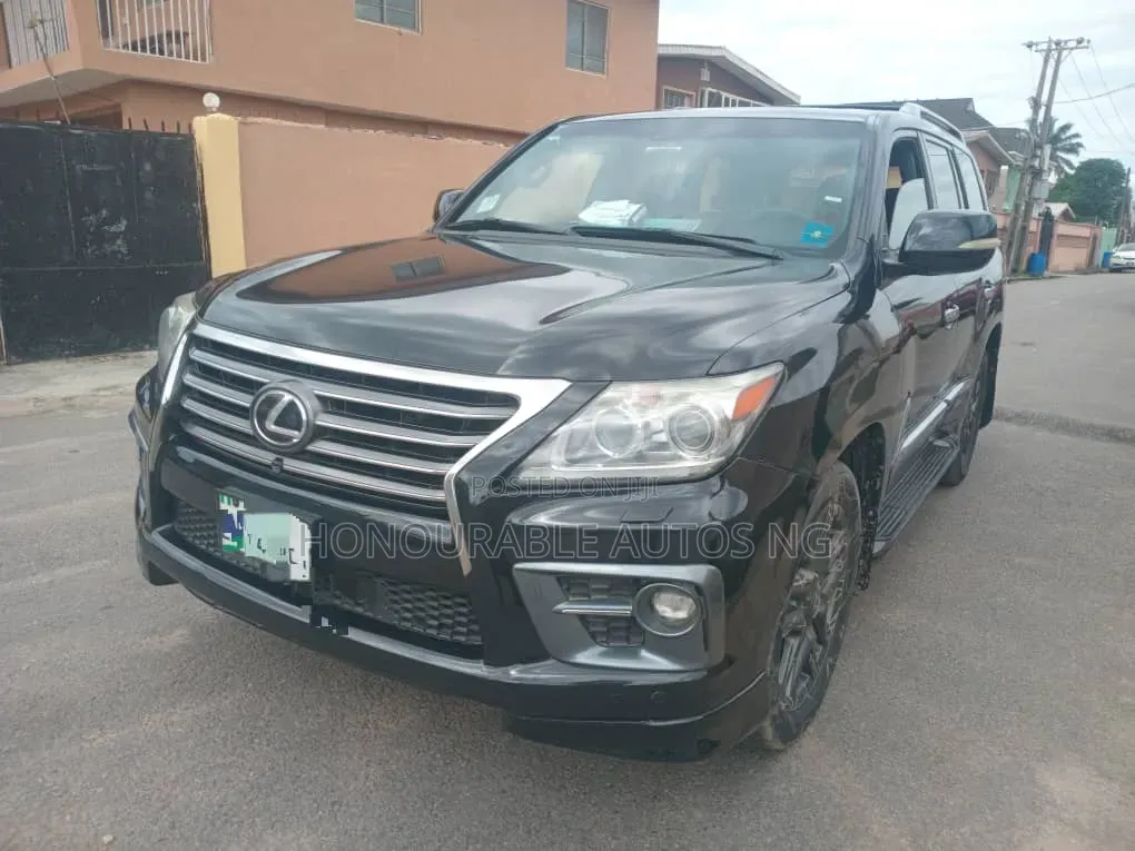 Lexus LX 570 AWD 2014 Black
