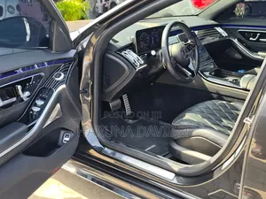 Mercedes-Benz S-Class 2022 Black