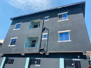 Mini Flat in Obanikoro for rent
