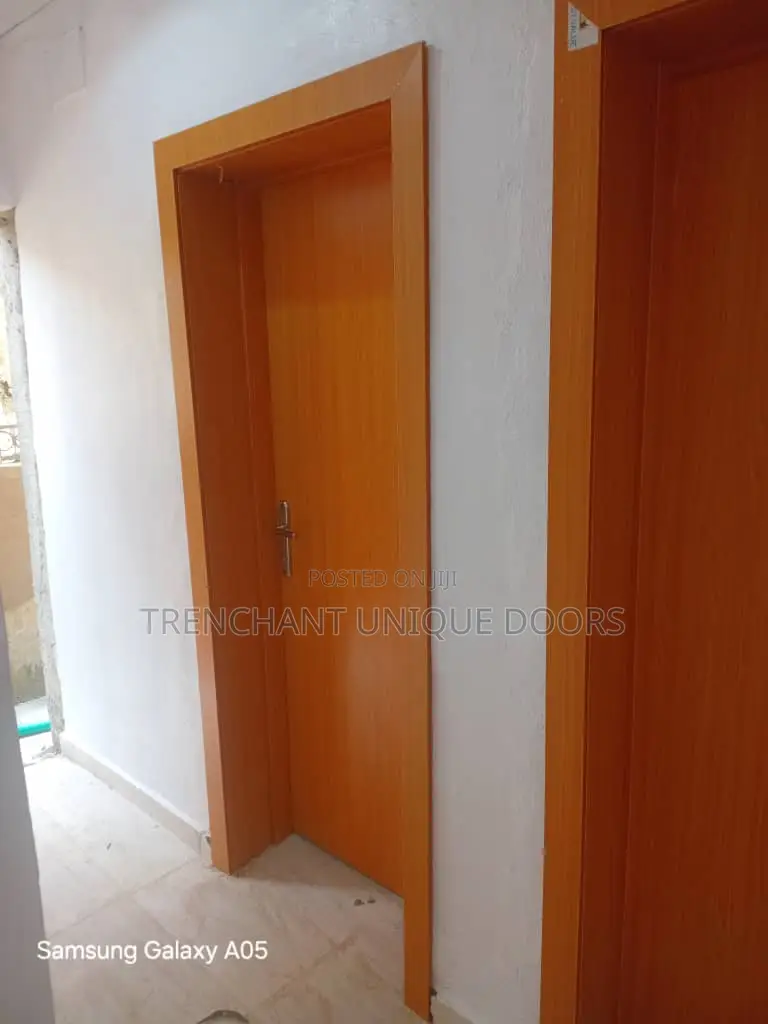 Modern HDF Door With Frame and Acrytrave