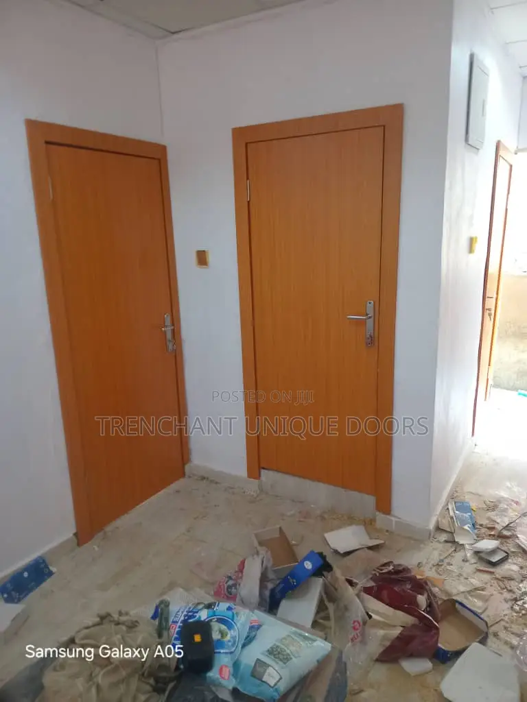 Modern HDF Door With Frame and Acrytrave