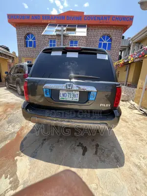 Honda Pilot 2005 Gray