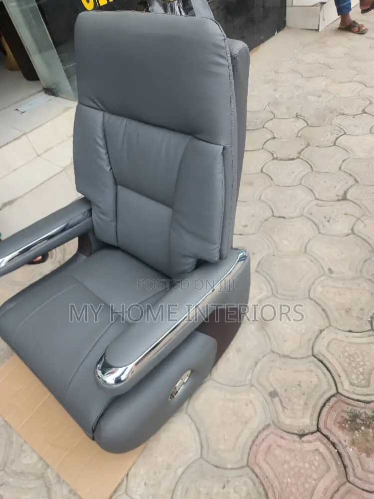 Executive Office Chair