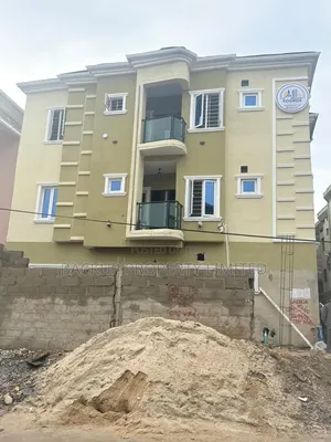 Mini Flat in Onike for sale