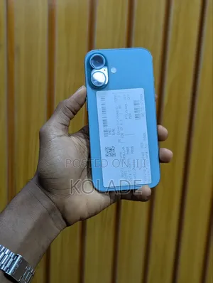 Apple iPhone 16 128 GB Green