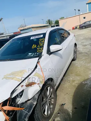 Toyota Camry 2015 White