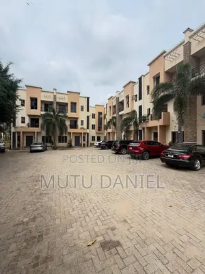 4bdrm Townhouse / Terrace in Life Camp for rent