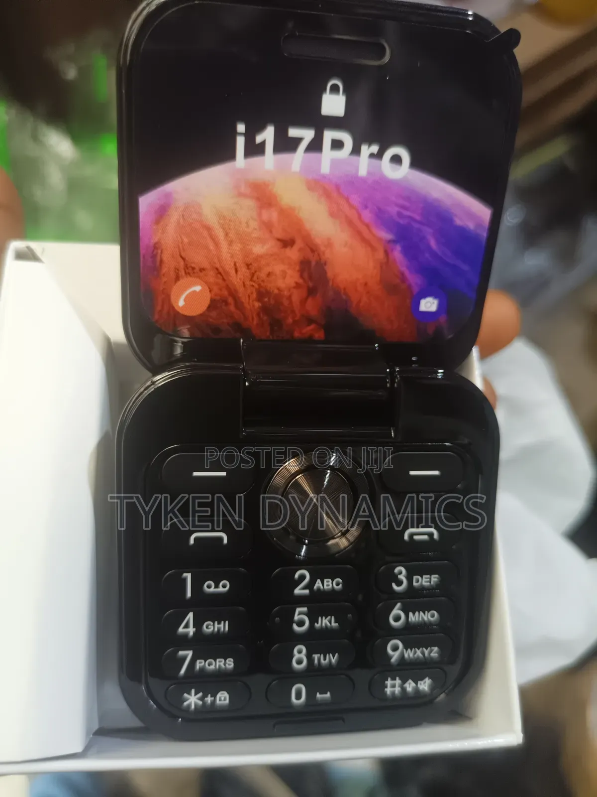 New EL A8 8 GB Black