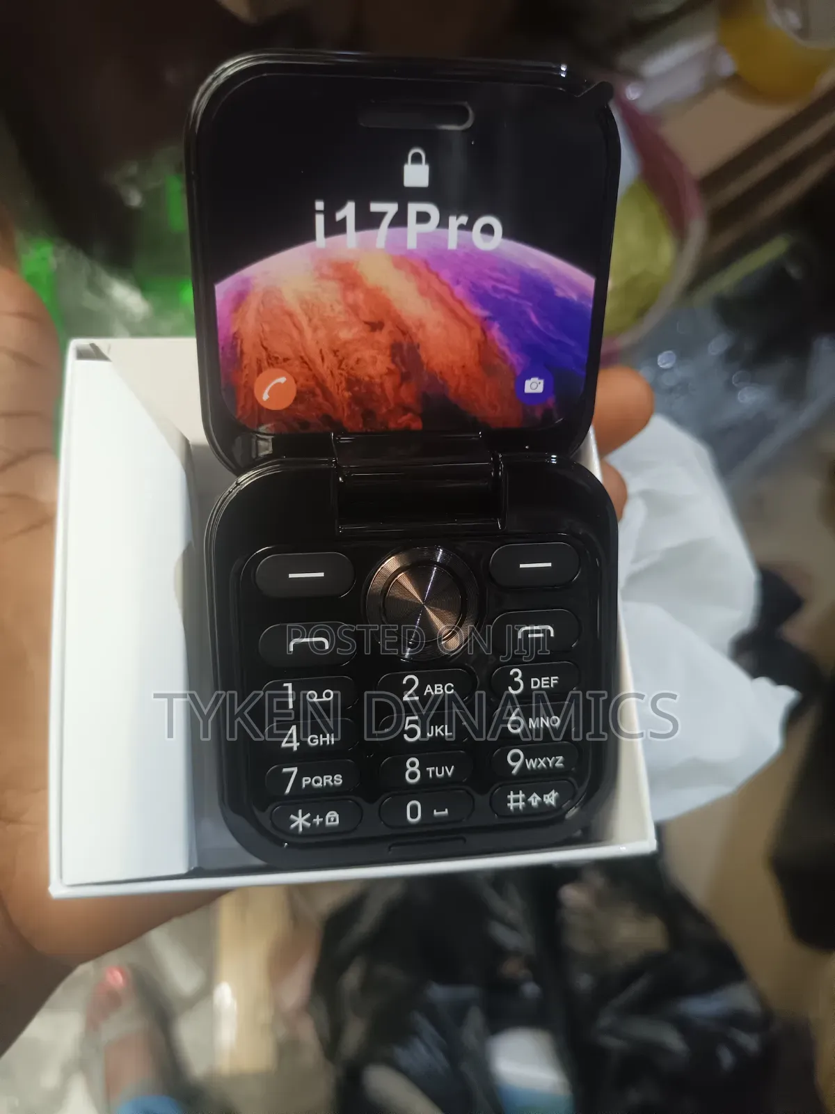 New EL A8 8 GB Black