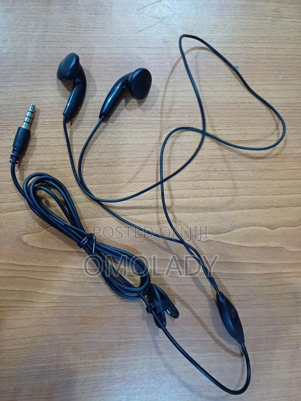 Hands-free Earpiece