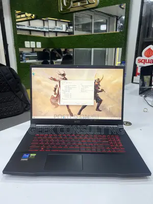 Laptop MSI Katana GF76 32GB Intel Core i7 SSD 512GB