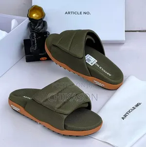 Quality Men's Sneaker And Slide