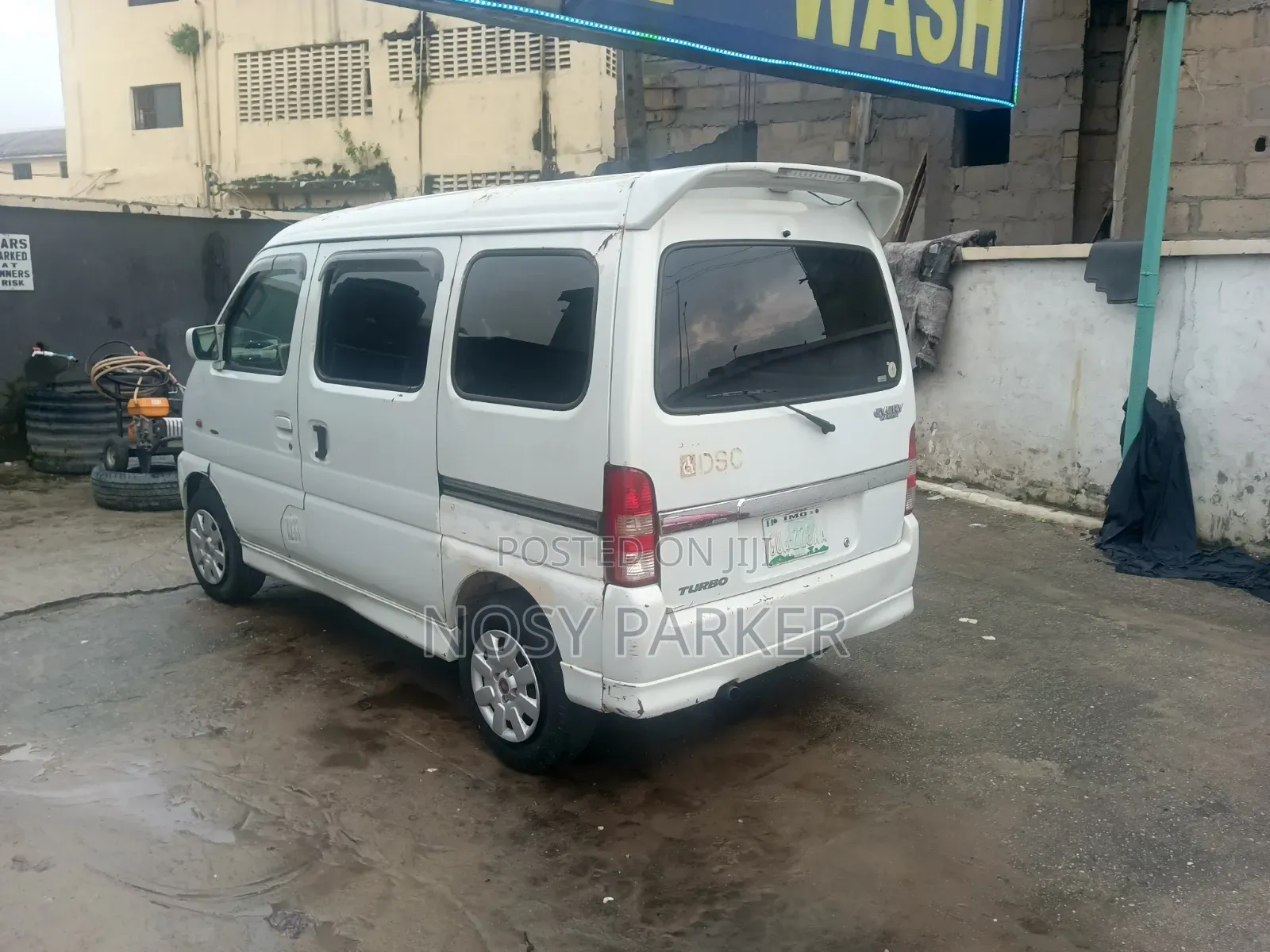 Suzuki Every 2010 White