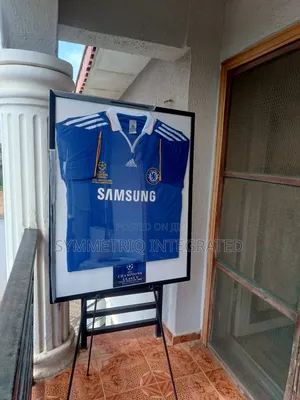 Autograph Jersey In Glass Frame