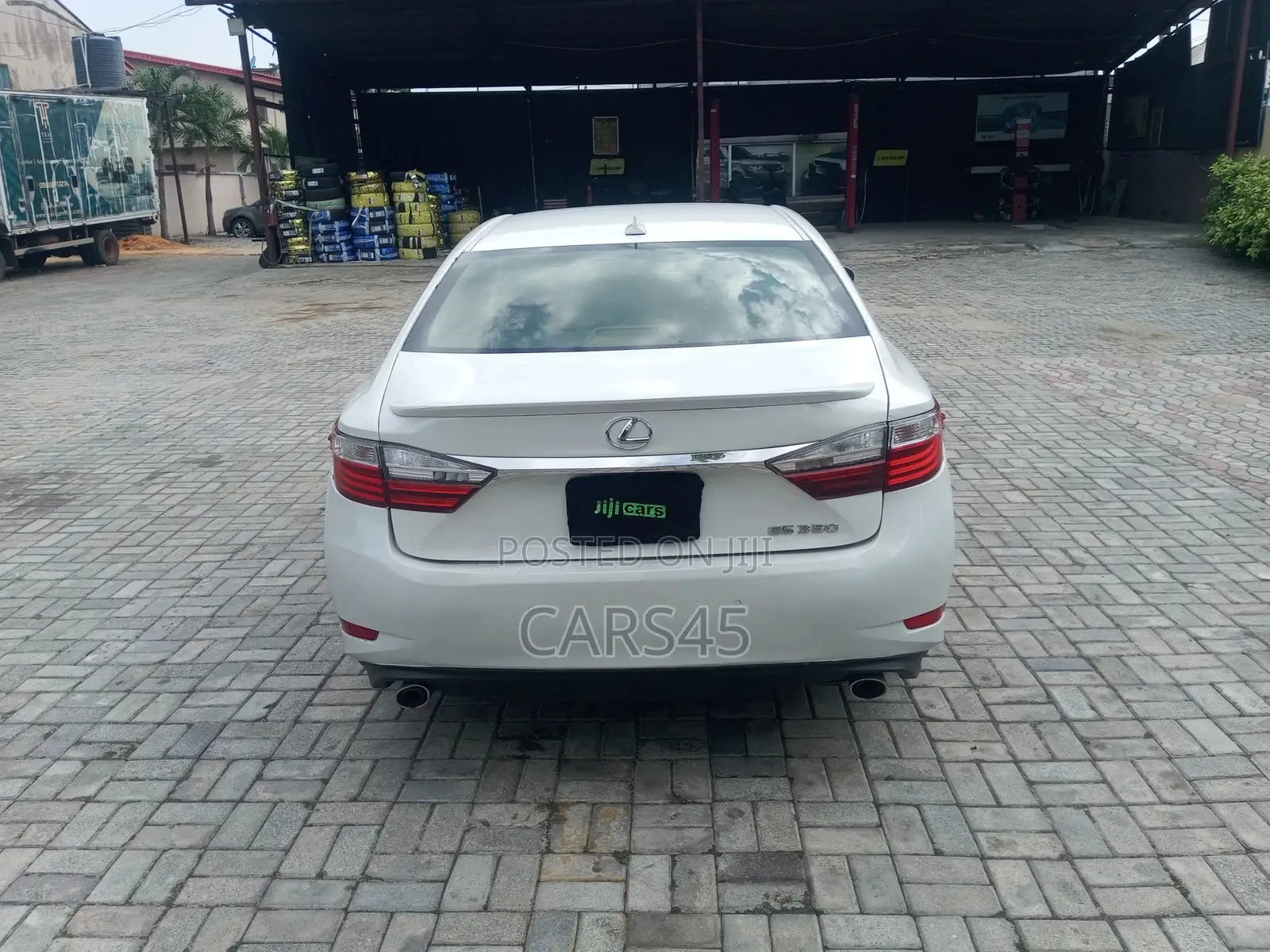 Lexus ES 2013 White