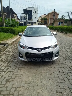 Toyota Corolla LE 4dr Sedan (1.8L 4cyl CVT) 2016 Silver