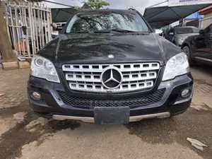 Mercedes-Benz M Class 2010 Black