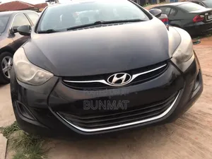 Hyundai Elantra Limited Sedan FWD (1.8L 4cyl 6A) 2013 Black