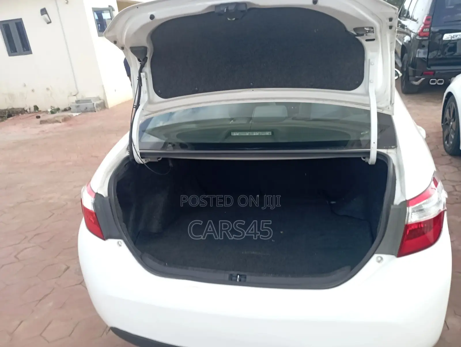Toyota Corolla 2014 White