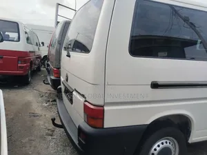 Volkswagen Transporter 2005 White