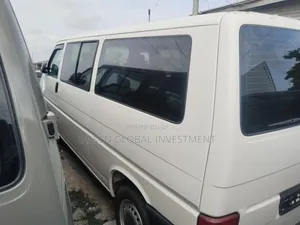 Volkswagen Transporter 2005 White