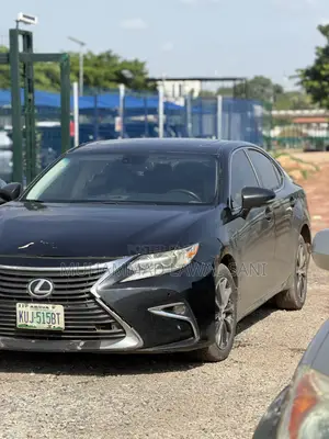 Lexus ES 2014 Black