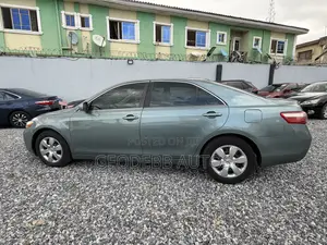 Toyota Camry LE 4dr Sedan (2.4L 4cyl 5A) 2009 Green