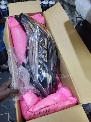 Toyota Avalon Set of Head Light 2020 Led