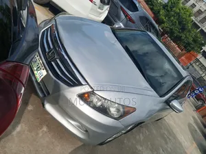 Honda Accord Sedan LX Automatic 2011 Silver