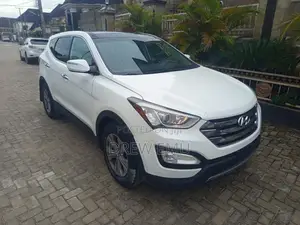 Hyundai Santa Fe 2.2 CRDi Automatic 2012 White