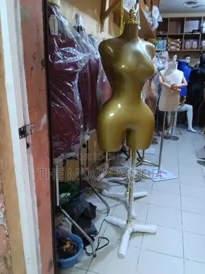 BBL Female Mannequin