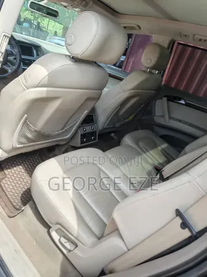 Audi Q7 2012 Blue