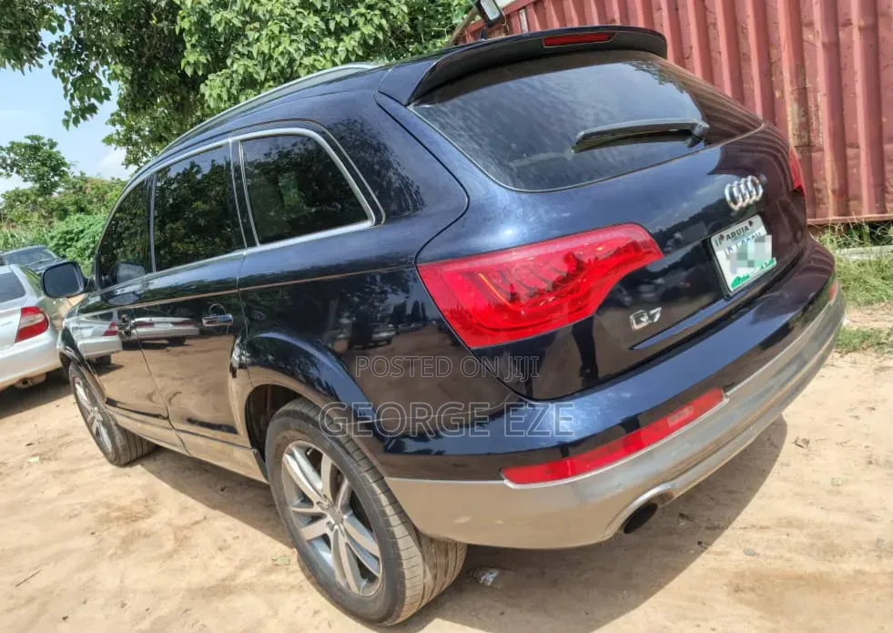 Audi Q7 2012 Blue