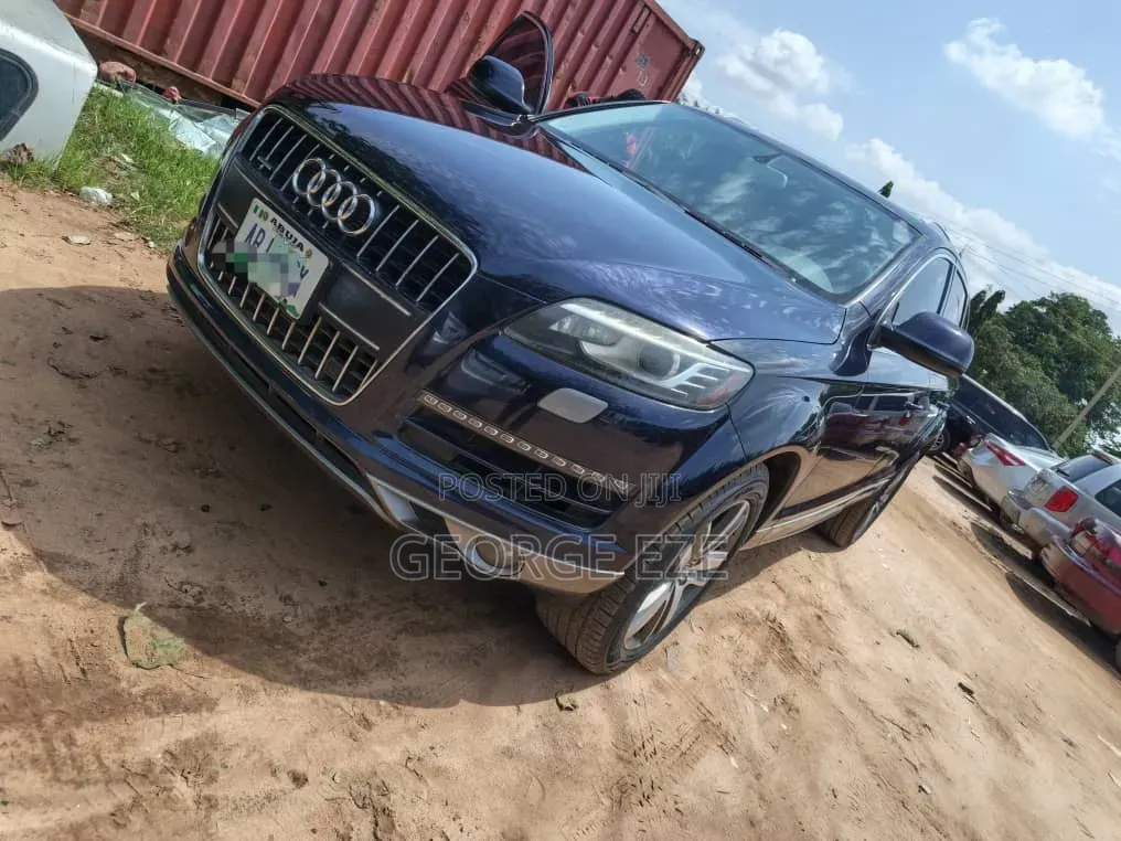 Audi Q7 2012 Blue