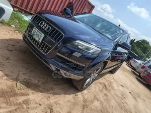 Audi Q7 2012 Blue