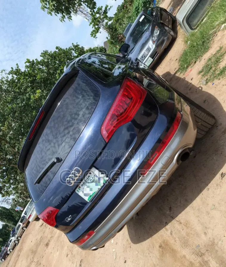 Audi Q7 2012 Blue