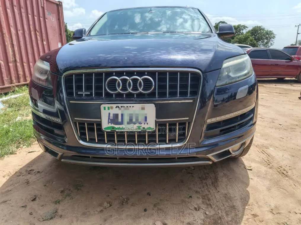 Audi Q7 2012 Blue