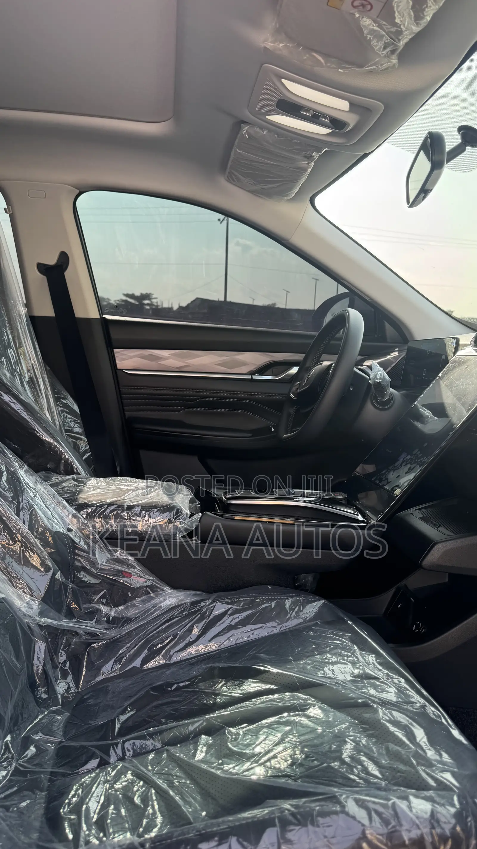 New Dongfeng Glory 2025 Silver
