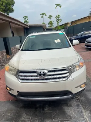 Toyota Highlander Limited 3.5l 4WD 2013 White