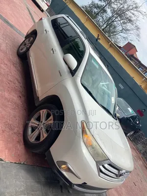 Toyota Highlander Limited 3.5l 4WD 2013 White