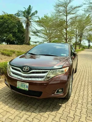 Toyota Venza V6 AWD 2010 Brown