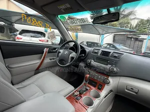 Toyota Highlander 2008 Gray