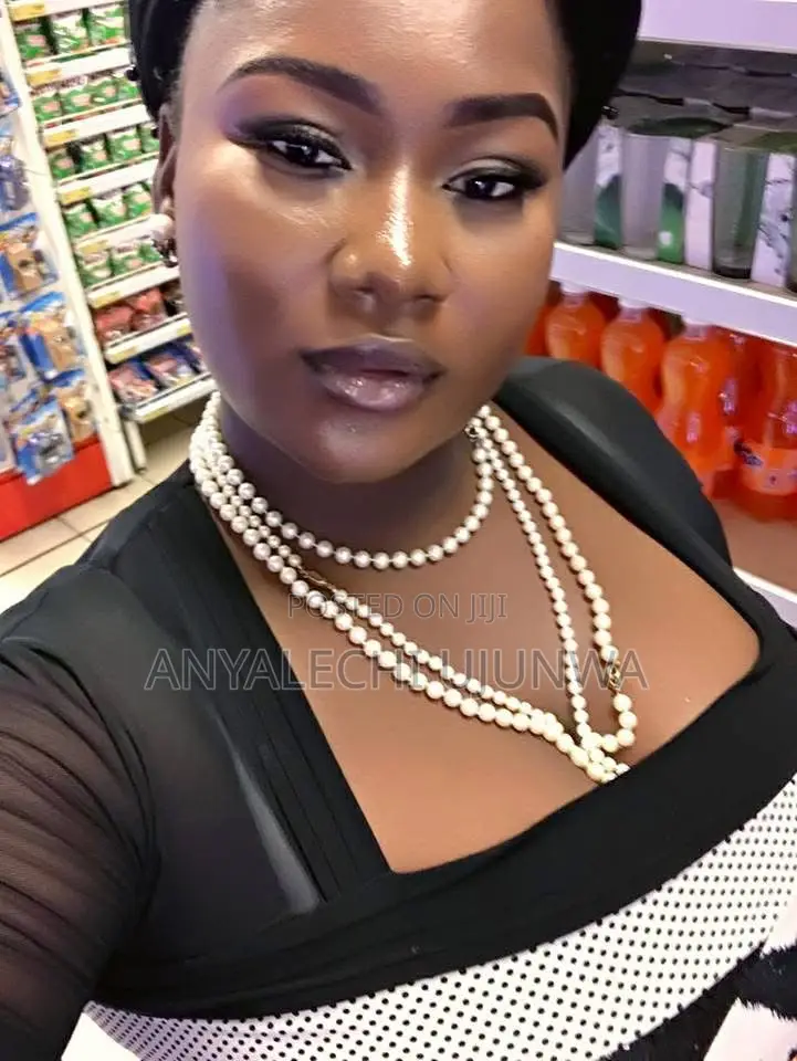 “Executive Queen Dress”