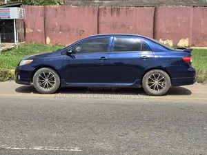 Toyota Corolla Base 4dr Sedan (1.8L 4cyl 5M) 2009 Blue