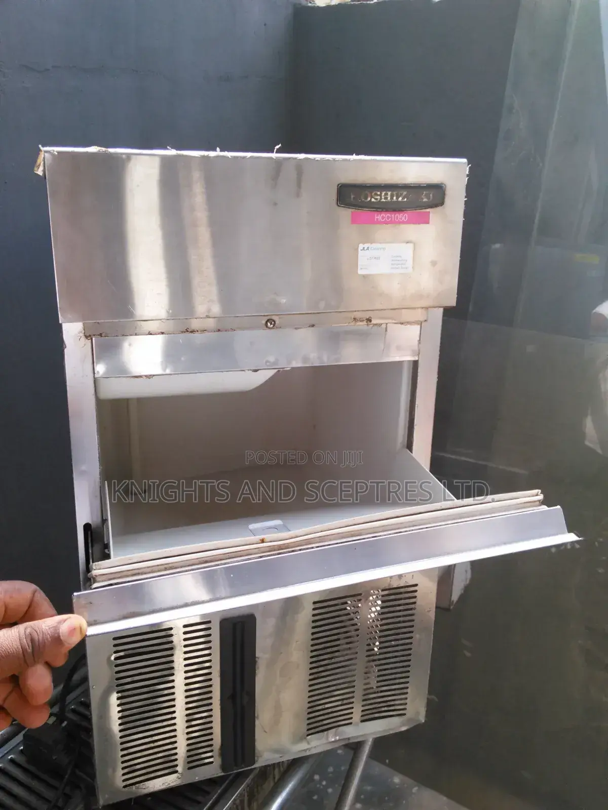 Commercial Ice Cube Maker